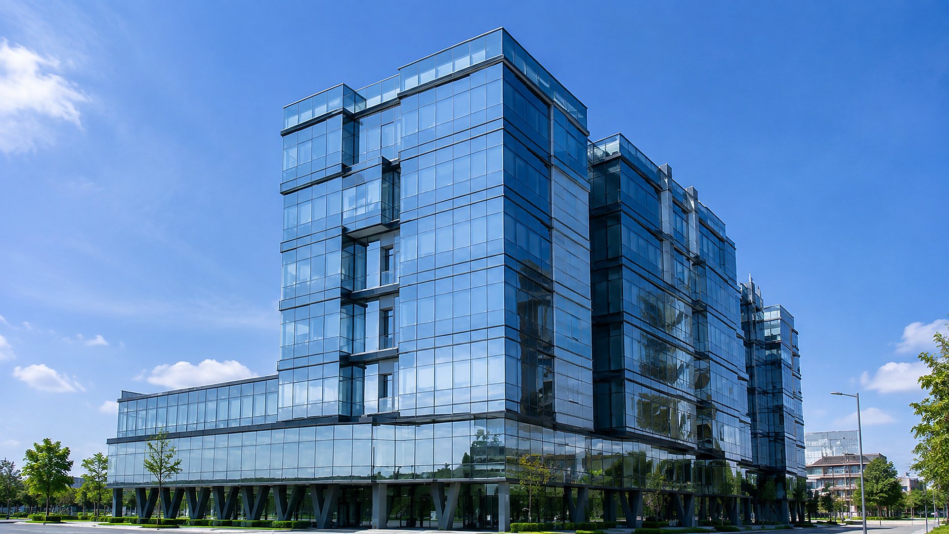 Edificio moderno de varios niveles para proyecto multifamiliar